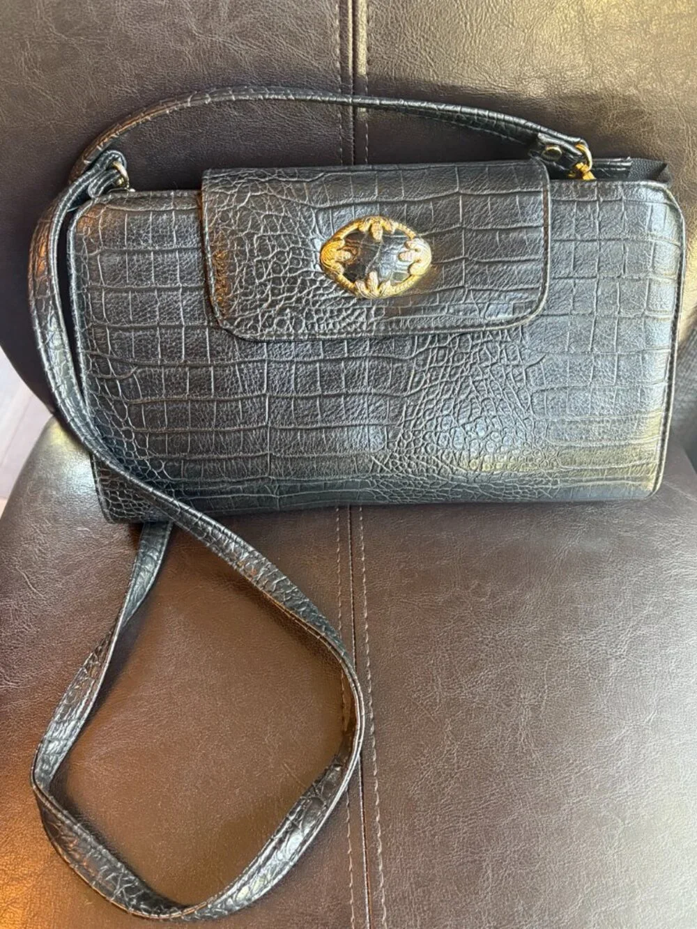 Vintage Star Brand Black Croc Embossed Handbag Gold Crocodile Clasp